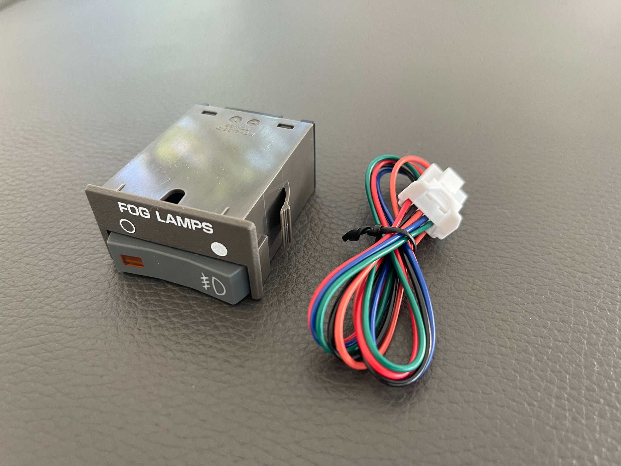 88-94 Fog Light Harness and switch – RZ Lightz 88-94 Fog Light Harness and switch – RZ Lightz