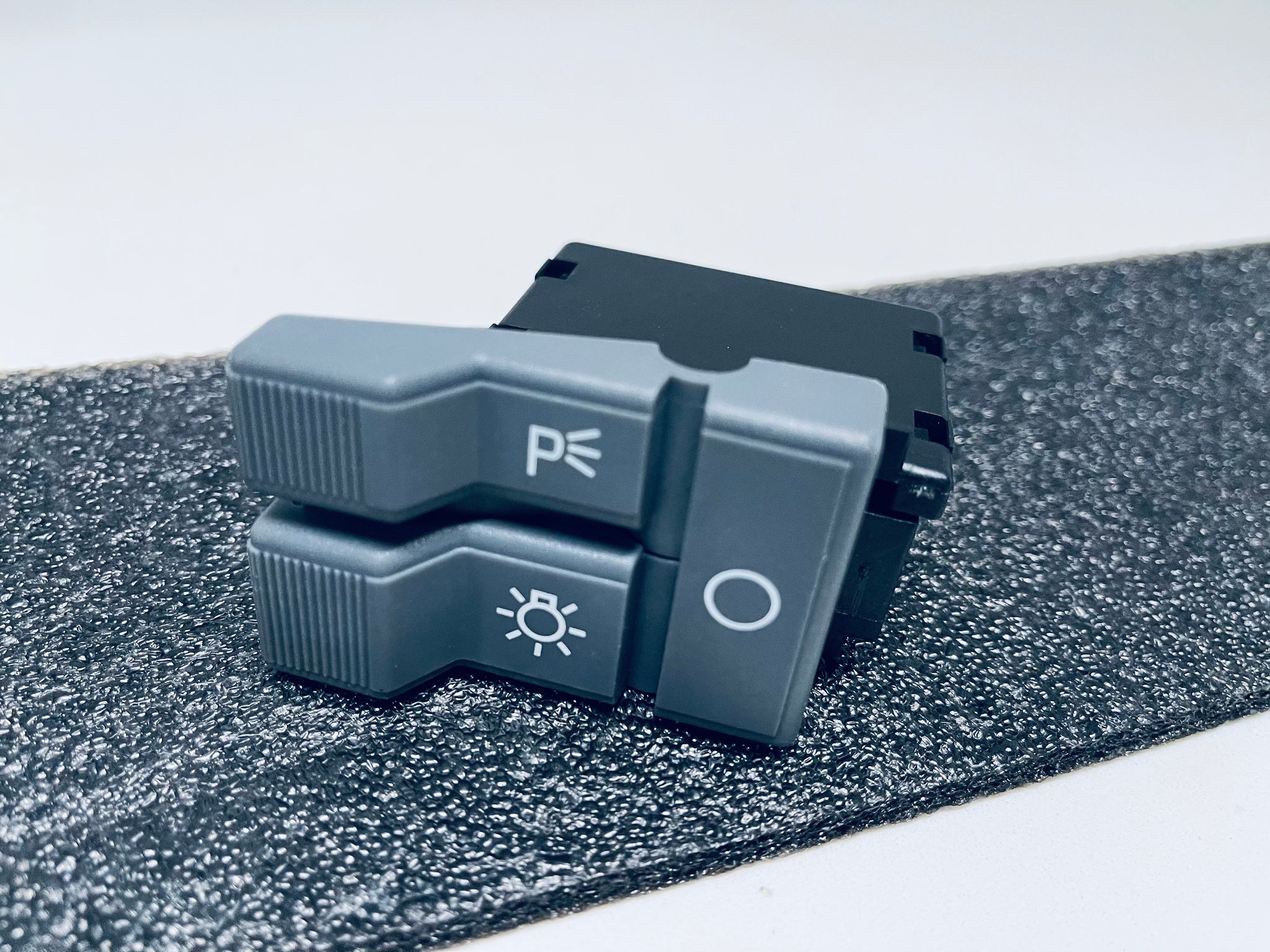88-94 Headlight switch – RZ Lightz
