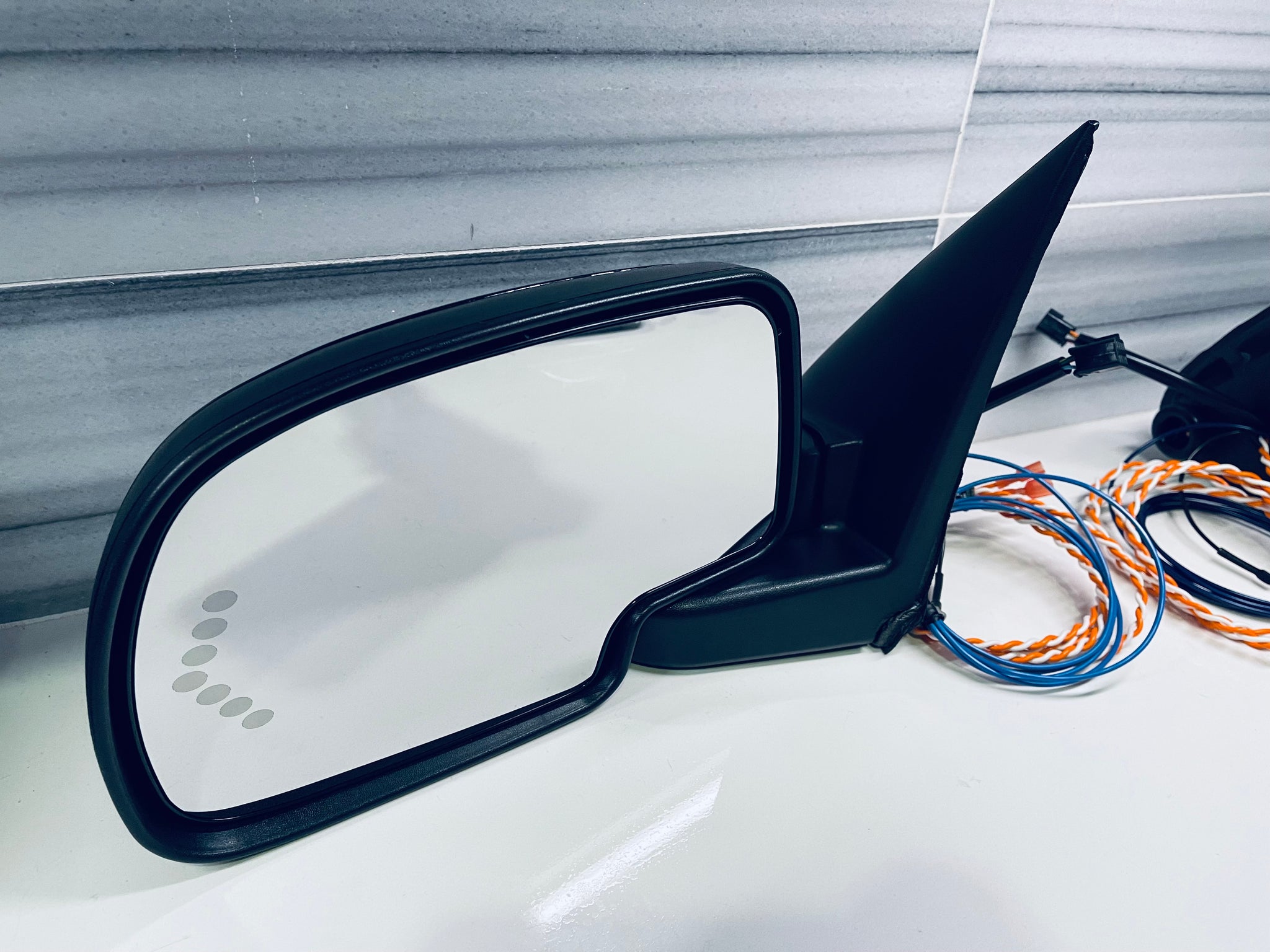 IPCW Euro Mirror Set For 1999-2006 Chevy Silverado, GMC Sierra, Suburban, Tahoe