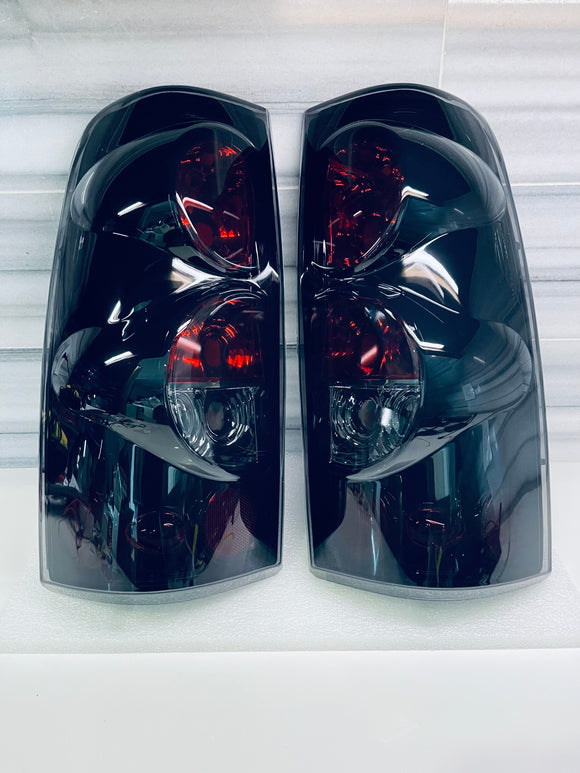 03-06 Silverado smoked taillights